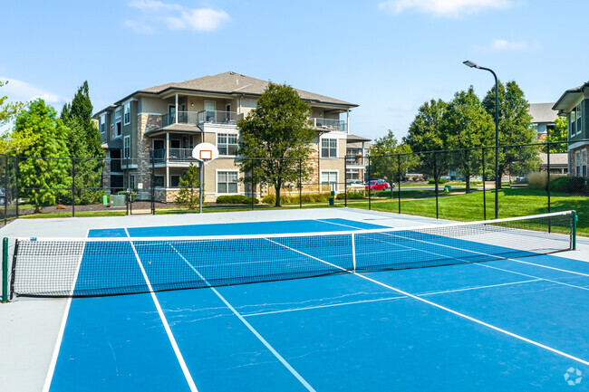 ¡Cancha de tenis - Corbin Crossing