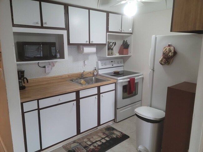 Foto del edificio - Harbor House one bed one bath
