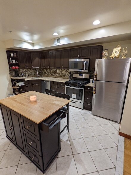 Foto principal - 910 Summit Ave