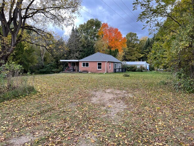 Building Photo - 12831-12M89 M-89