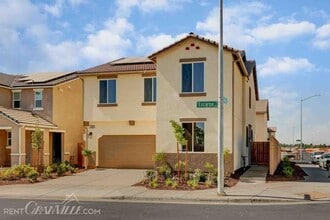 Building Photo - 2980 E Escarpa Dr