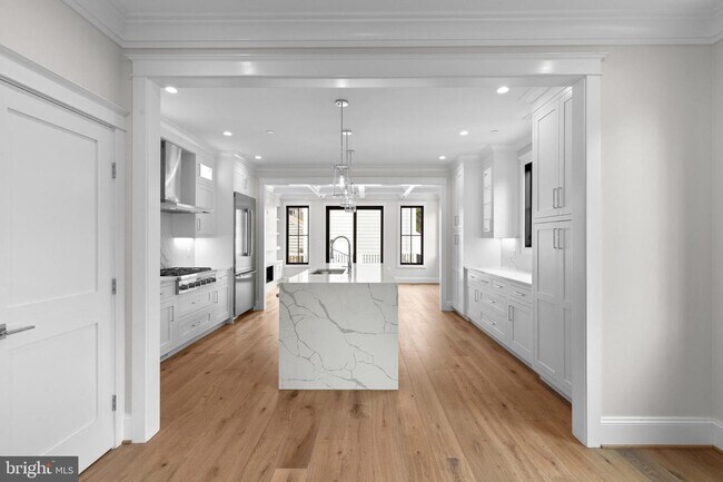 Building Photo - 3713 R St NW