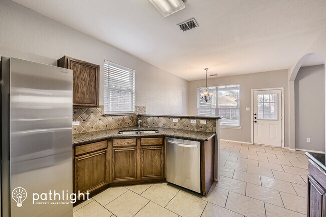 Foto del edificio - 11917 Grizzly Bear Dr, Fort Worth, TX, 76244