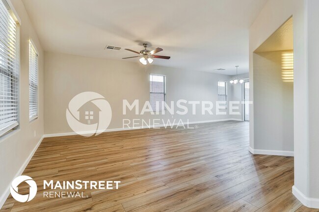 Foto del edificio - 3117 E Harrison St