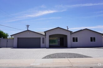 Building Photo - 8355 E Palm Ln