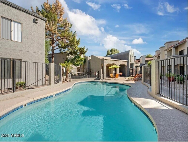 Photo - 5750 N 59th Avenue Unit 1A