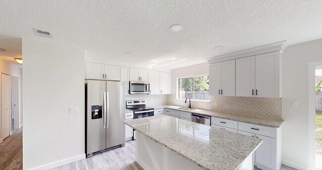 Foto del edificio - 1214 Port Malabar Blvd NE