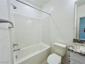 Building Photo - 1163 Heliodor Ave