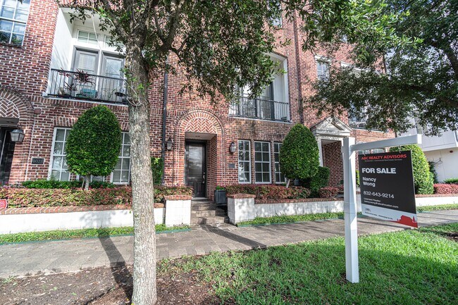 Foto del edificio - 1027 St Charles St