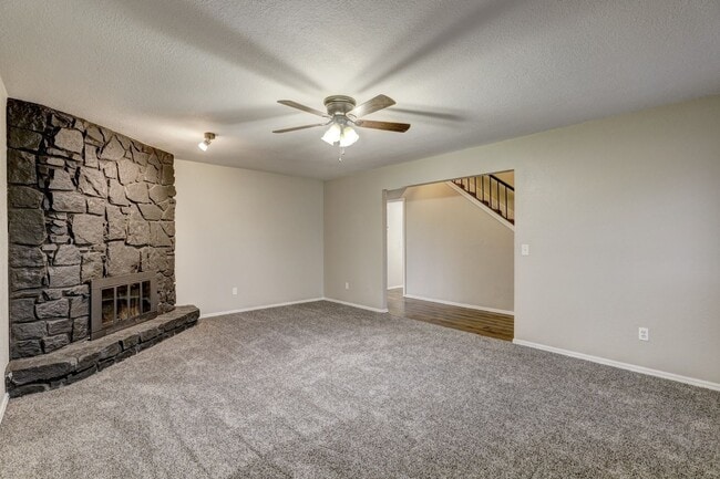 Building Photo - 816 N Briarcliff Dr