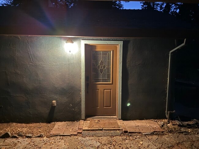 Building Photo - 5542 Gilmore Rd