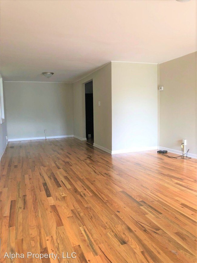 Building Photo - 2 br, 1 bath House - 101 1/2 Freeman Dr