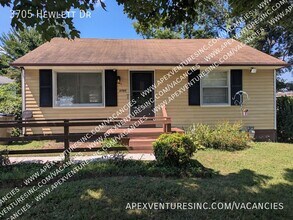 Building Photo - 3705 Hewlett Dr