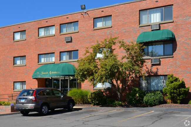 Calle Olcott 40 - Pembrooke Court Apartments