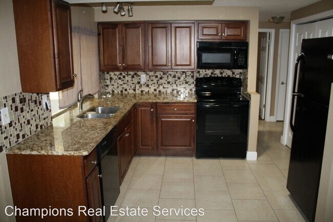 Building Photo - 2 br, 1 bath House - 3247 Ottway DR