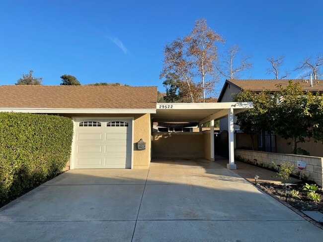 Building Photo - Gorgeous upgraded single level home