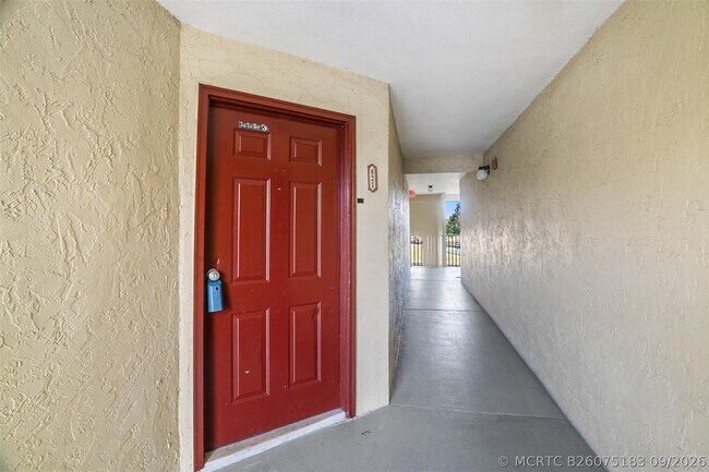 Foto del edificio - 12730 Vista Isles Dr