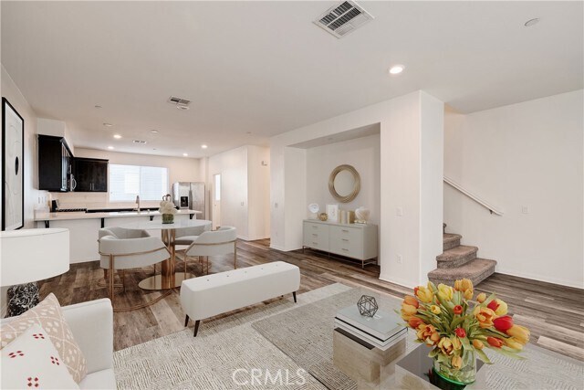 Foto del edificio - 14424 Lily Ln