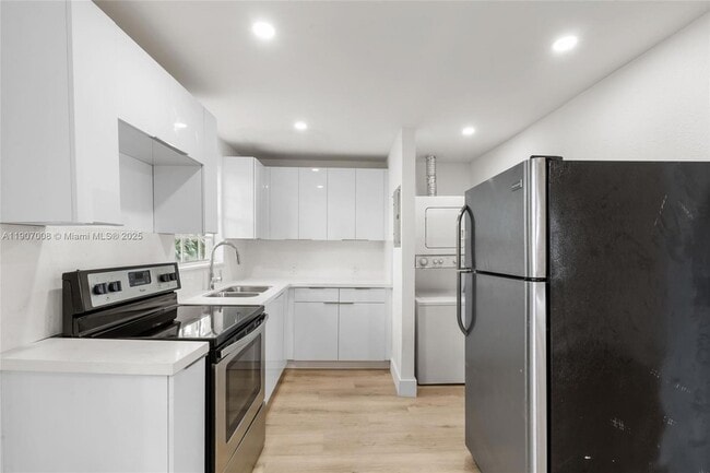 Photo - 2385 SW 17th St Apartment