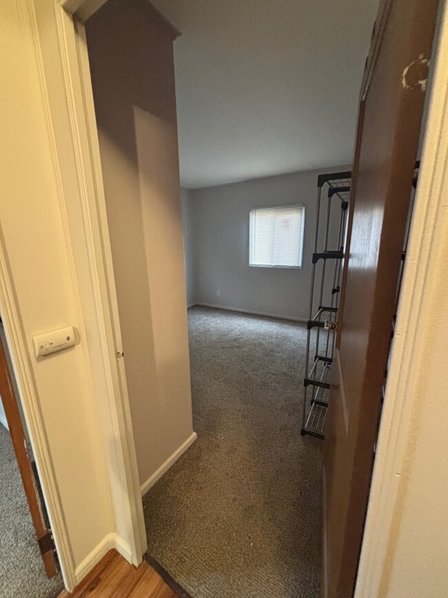 Building Photo - 6725 Wanda Ave