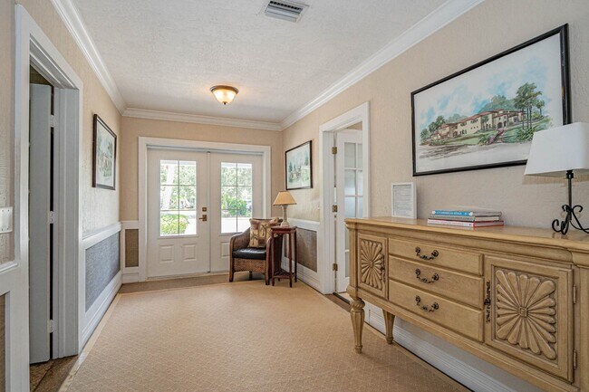 Foto del edificio - 836 Bougainvillea Ln