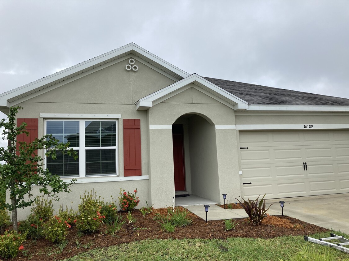 Primary Photo - 10789 SW Cremona Way