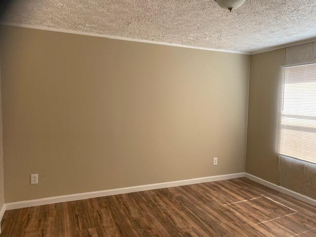 Foto del edificio - 1141 Lake Dr