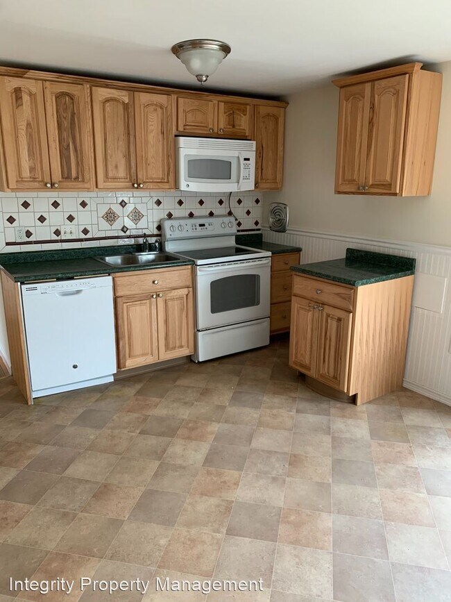 Building Photo - 2 br, 1 bath House - 903 Parr Meadow Dr