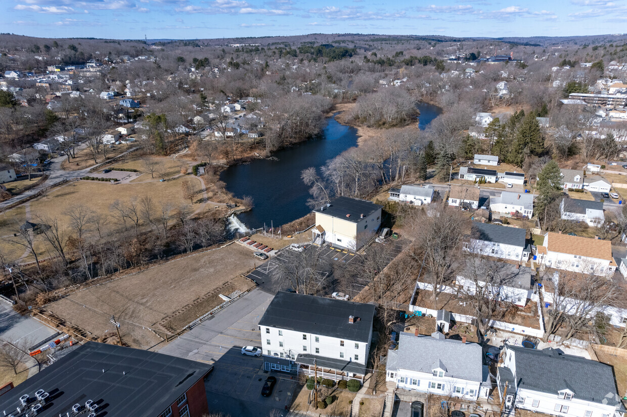 Aerial Photo - 1 Greystone Ave