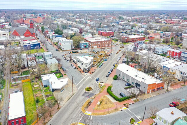 Foto aérea - 2416 Jefferson Ave
