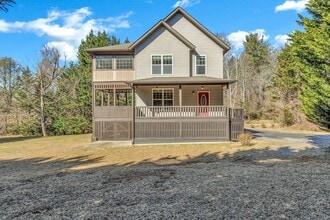 Building Photo - 116 Unaka Ave