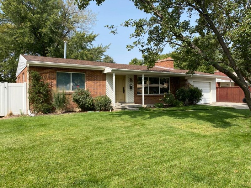 Primary Photo - 1803 E Meadow Dr