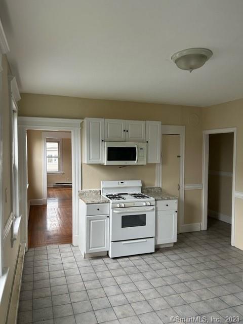 Foto del edificio - 38 Edson Ave