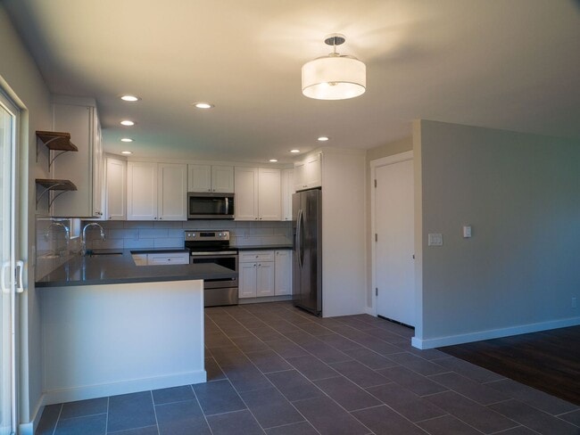 Building Photo - 3Bd/1Ba Edmonds House