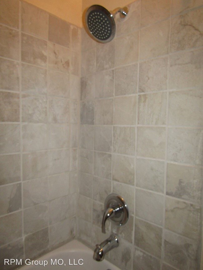 Foto del edificio - 4563 S Robberson Ave