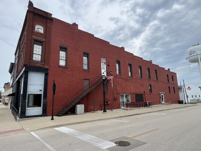 Building Photo - 123 S 6th St