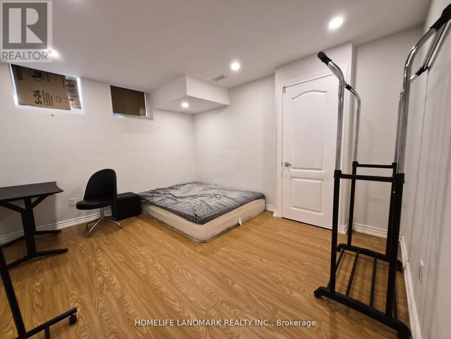 Building Photo - 26 Catamaran Dr