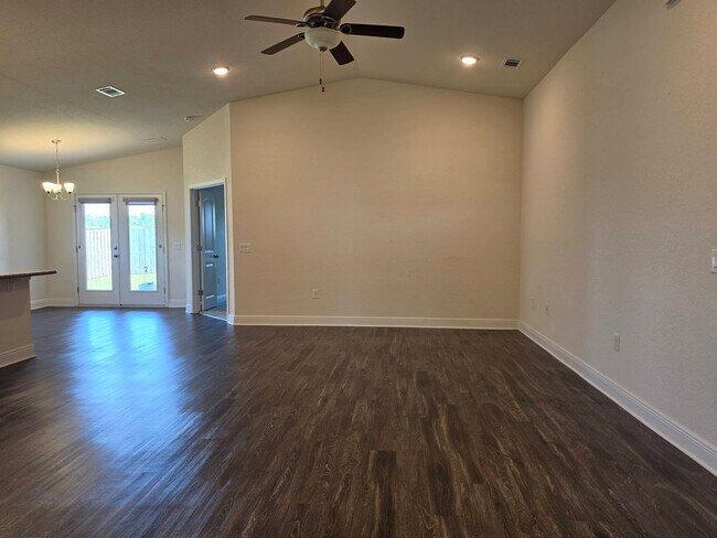 Foto del edificio - 6229 Redberry Dr