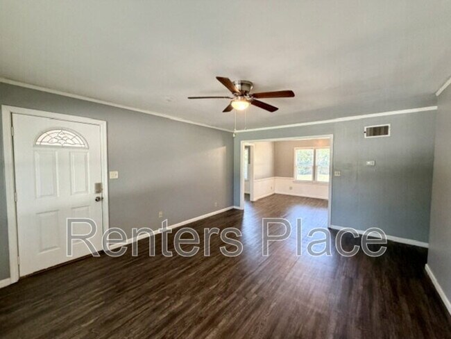 Foto del edificio - 4945 E 25th St