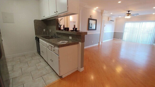 Foto del interior - Village Beesan Condos