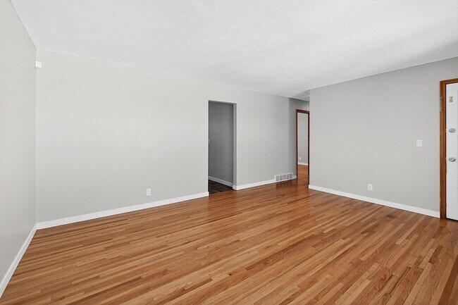 Foto del edificio - 5844 Washburn Ave S