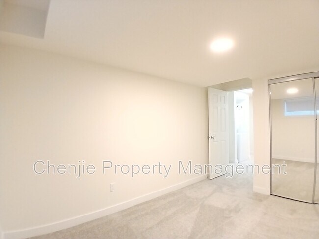Building Photo - 5102 River’s Edge Wy NW