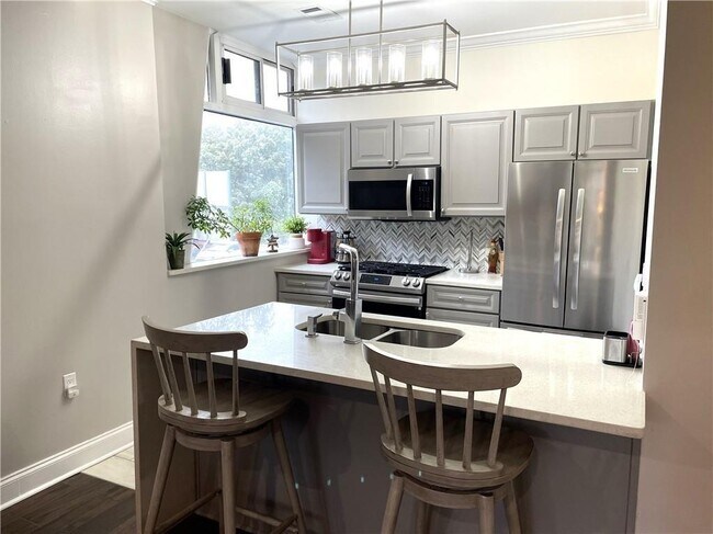 Foto del edificio - 2479 Peachtree Rd