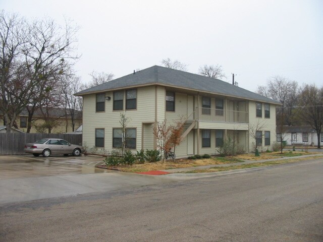 Primary Photo - Rosebud Apartments