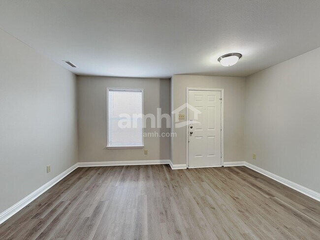 Foto del edificio - 2938 Treehouse Pass