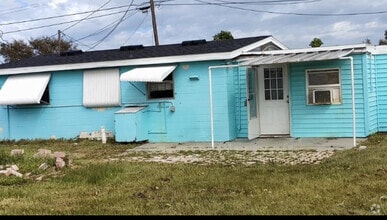 Building Photo - 1177 South Ln