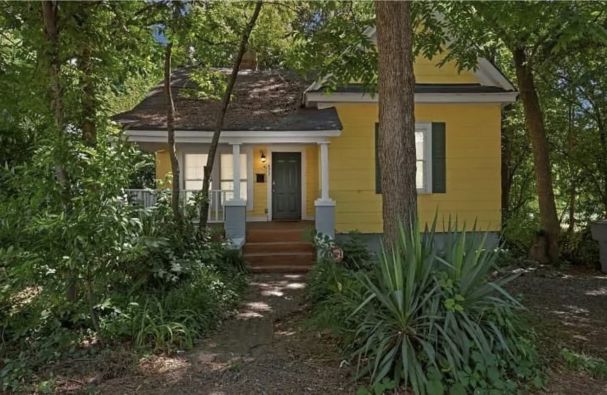 Furnished, Cozy Stay in the Arts District - Furnished, Cozy Stay in the Arts District