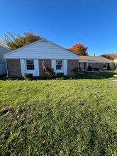 Building Photo - 4052 W Lake Rd