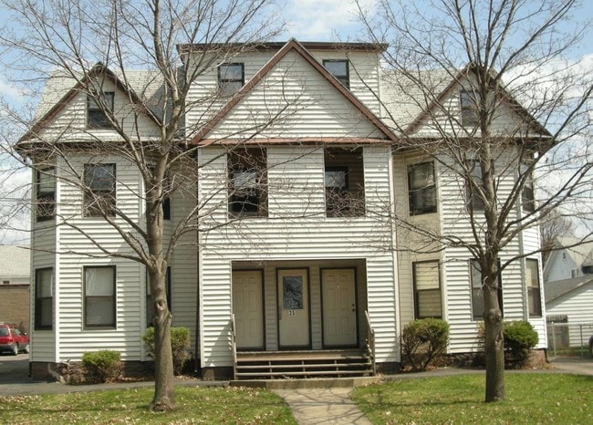 All 1 bedroom Apts - 35 Crocker Ave