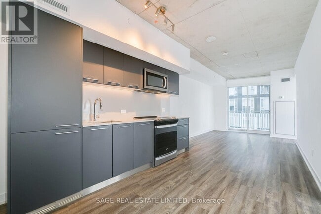 Building Photo - 45 Baseball Pl